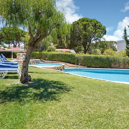 Villa In With Pool Near