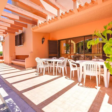 Villa In With Pool Near Vilamoura