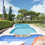 In With Pool Near