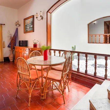 Wonderful In With Barbecue And Private Swimming Pool 빌라 *