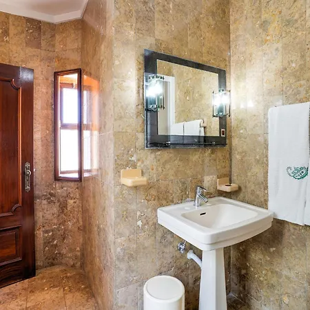 Villa In With Pool Near Vilamoura